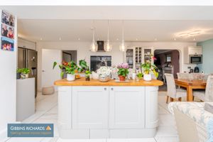 Kitchen- click for photo gallery